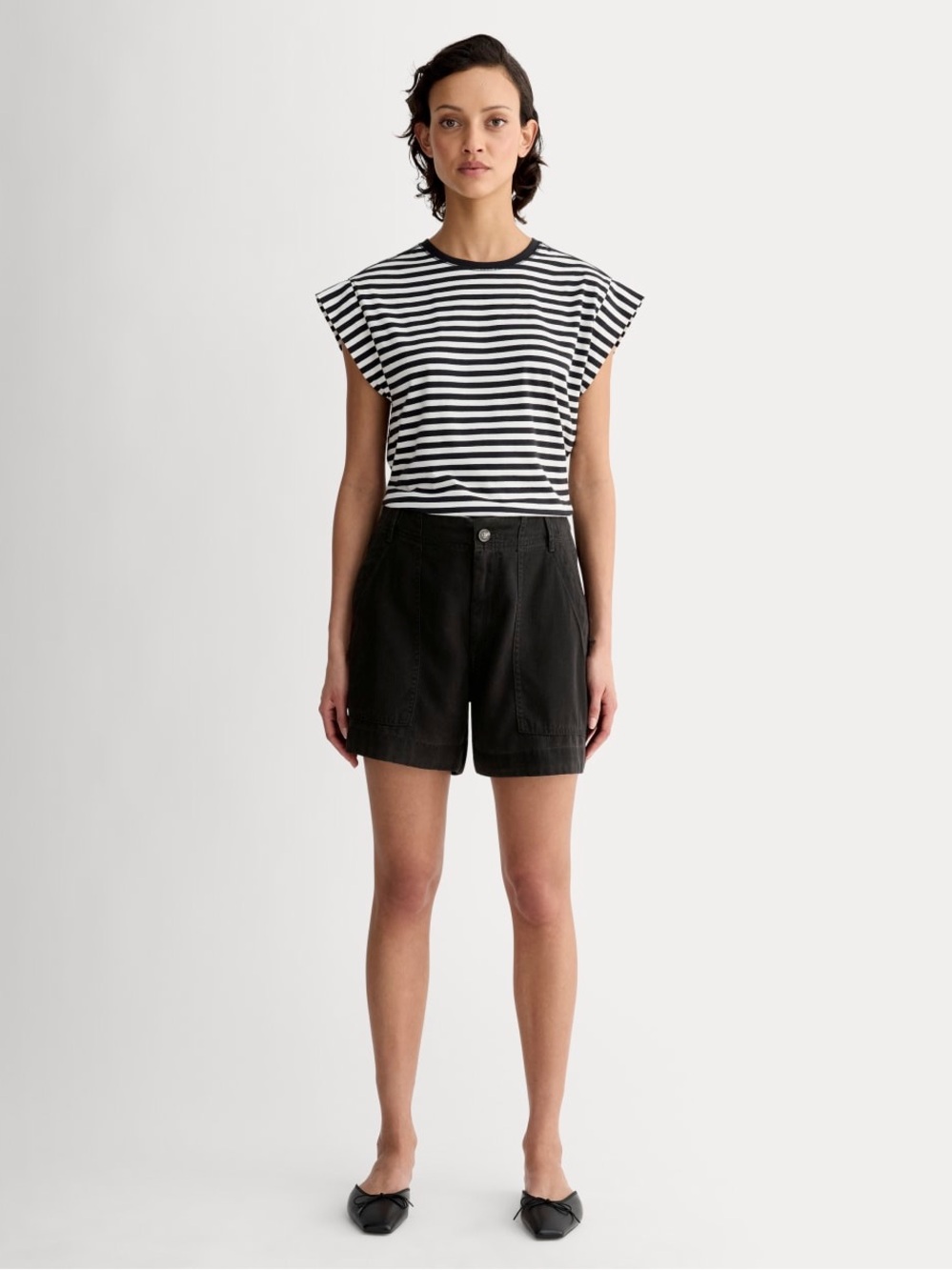 Everlane The Utility Short In Buttersoft Black Size 4 NWT